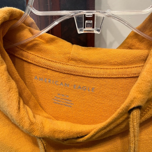 American Eagle Men’s Cross Medium Hoodie Yellow/mustard color - Picture 3 of 3